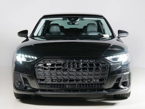 Certified 2022 Audi S8 4.0T image 8