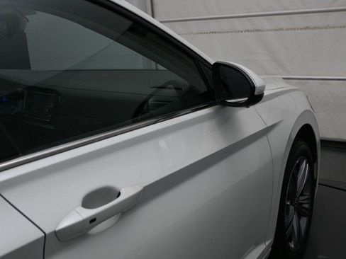 Used 2023 Volkswagen Jetta SE w/ Panoramic Sunroof Package FWD image 14