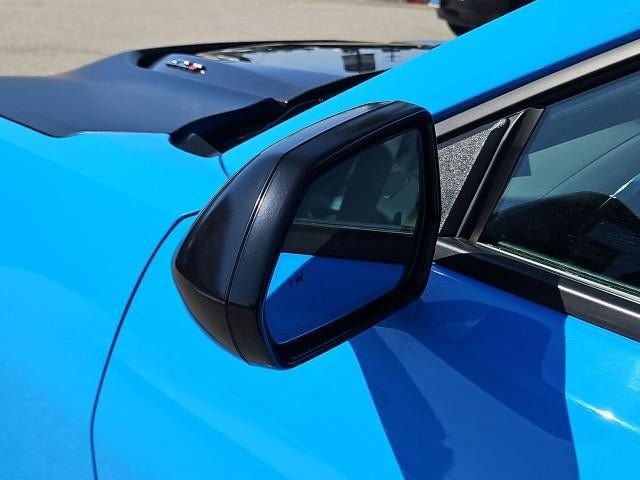 Used 2022 Chevrolet Camaro ZL1 RWD image 19