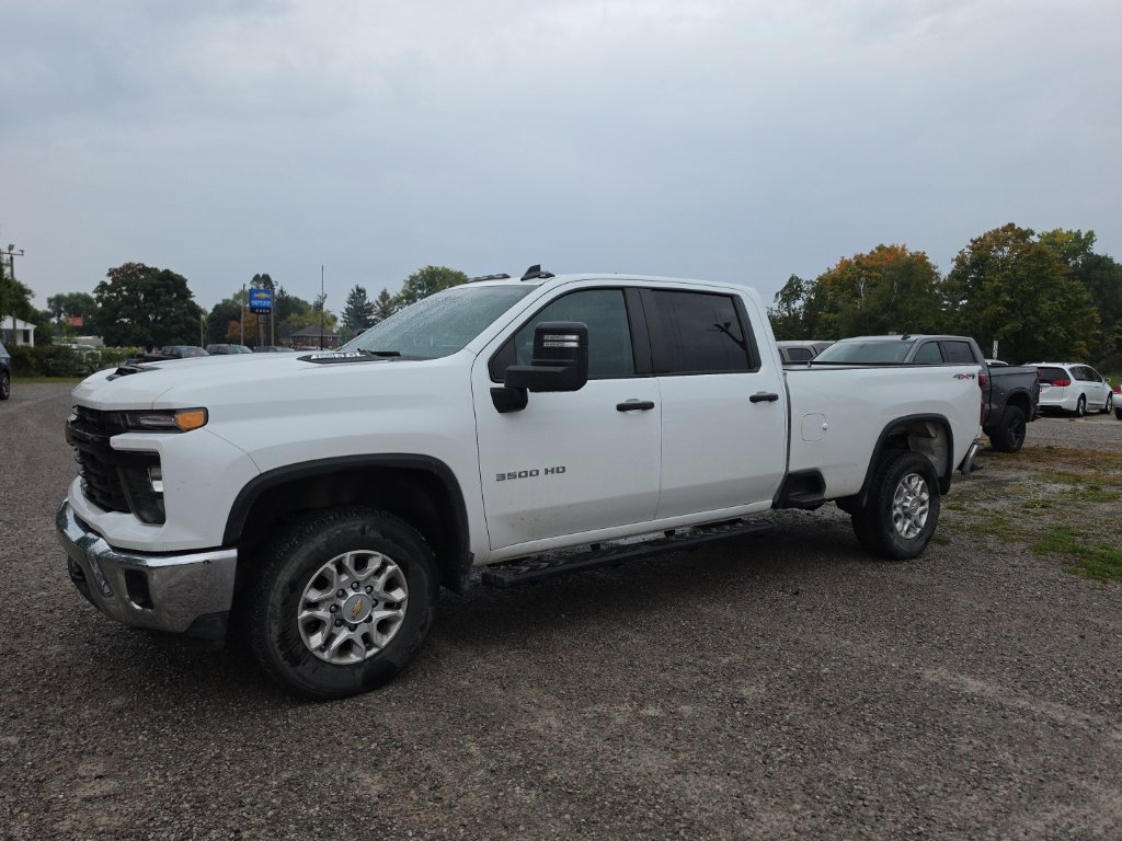Used 2024 Chevrolet Silverado 3500 W/T w/ WT Convenience Package AWD/4WD image 2