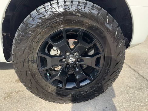 Used 2021 Nissan Frontier SV w/ Midnight Edition Floor Mats RWD image 48