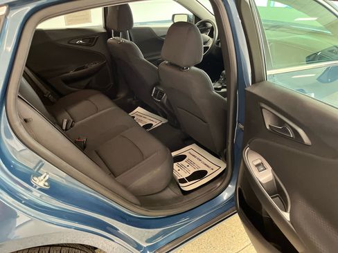 Used 2025 Chevrolet Malibu LT image 19