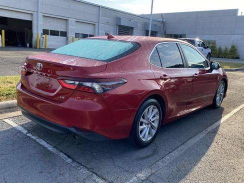Used 2024 Toyota Camry LE w/ Convenience Package FWD image 8