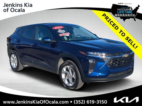 Used 2024 Chevrolet Trax LS w/ LS Convenience Package image 1