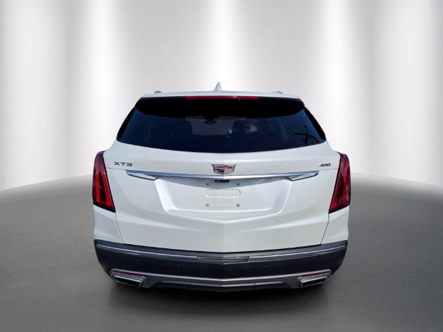 Used 2021 Cadillac XT5 Premium Luxury FWD image 3