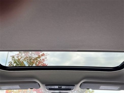 New 2025 Nissan Sentra SR w/ SR Premium Package image 16