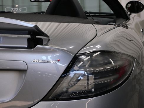 Used 2009 Mercedes-Benz SLR image 50