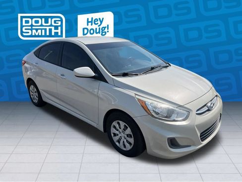Used 2016 Hyundai Accent SE FWD image 1