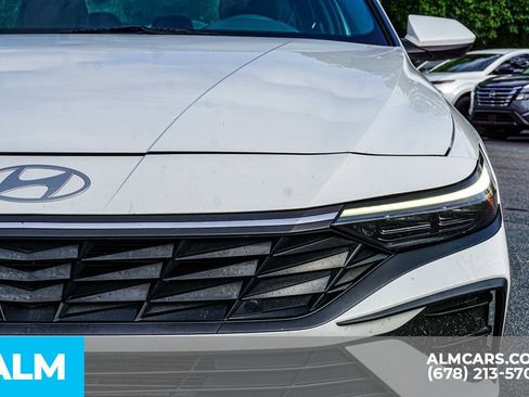Used 2024 Hyundai Elantra SEL FWD image 11