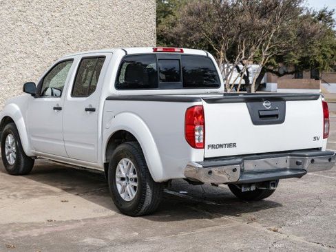 Used 2018 Nissan Frontier SV w/ Value Truck Package image 10