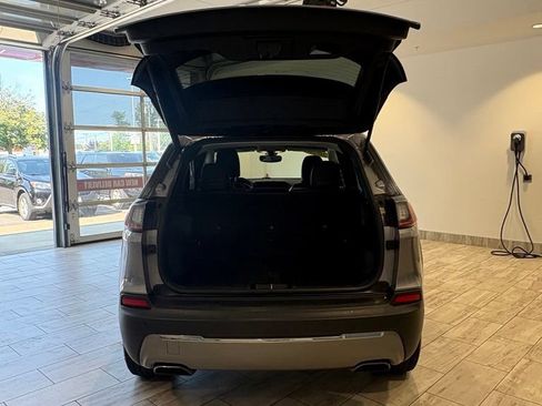 Used 2020 Jeep Cherokee Limited AWD/4WD image 9