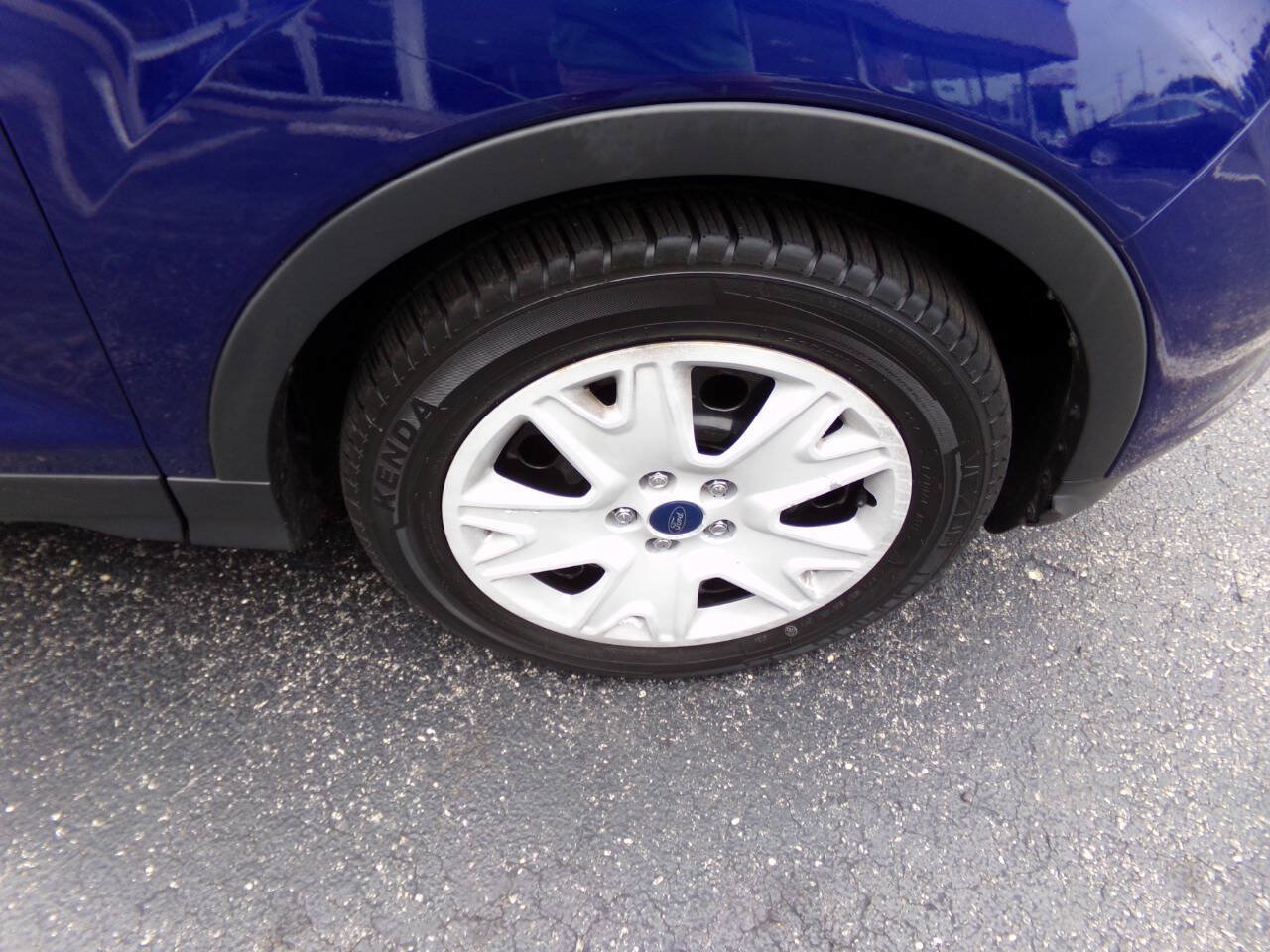Used 2015 Ford Escape S FWD image 40