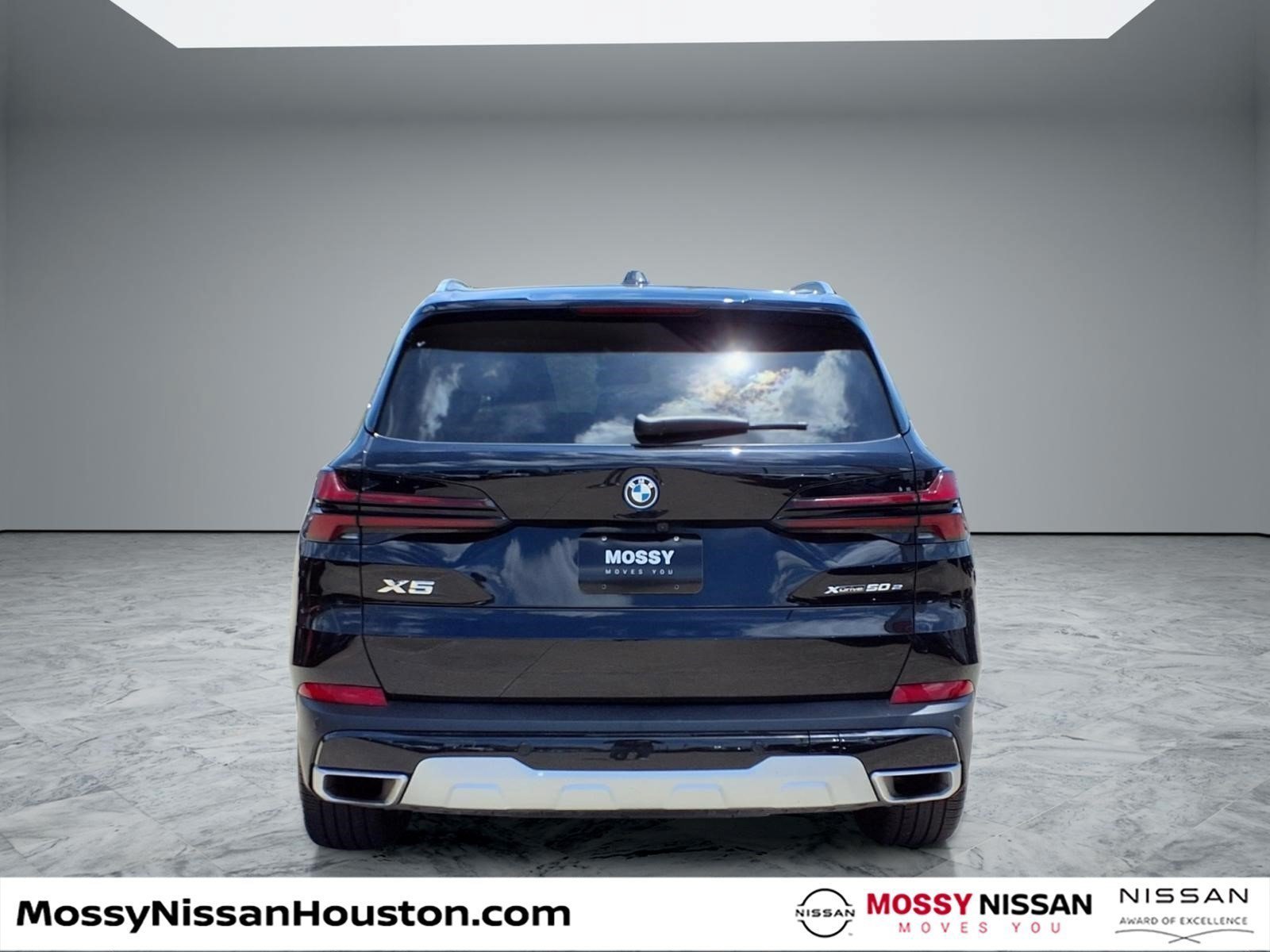 Used 2025 BMW X5 xDrive50e AWD/4WD image 6