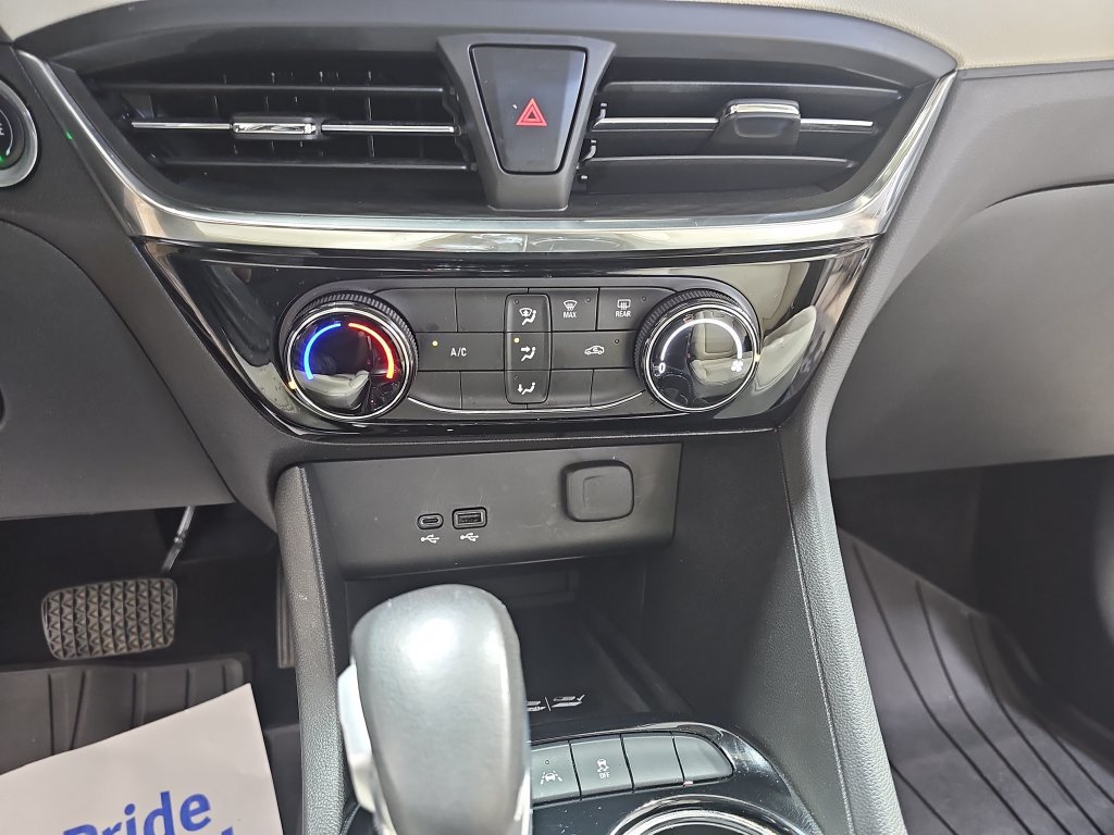 Used 2024 Buick Encore GX Sport Touring w/ Advanced Technology Package AWD/4WD image 25