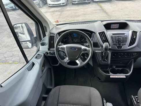Used 2015 Ford Transit 150 XLT RWD image 38