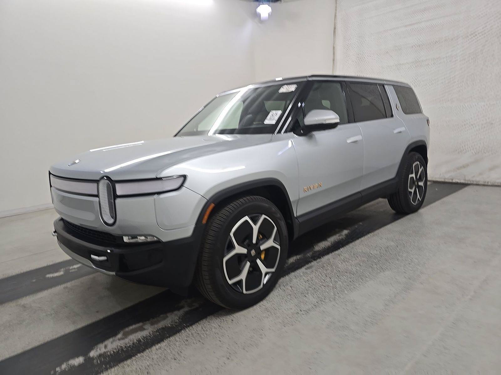 Used 2024 Rivian R1S Adventure Quad AWD/4WD image 3