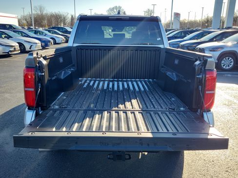 New 2026 Toyota Tacoma SR5 image 9