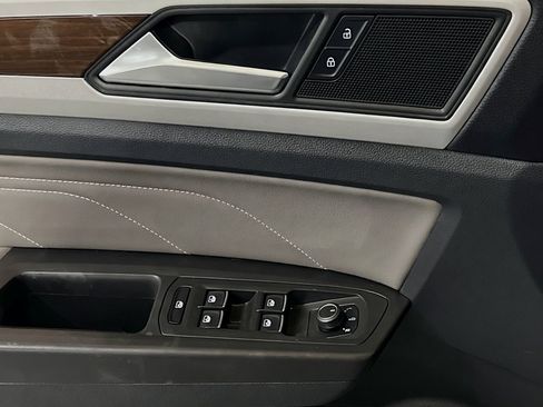 Used 2023 Volkswagen Atlas SE FWD image 13