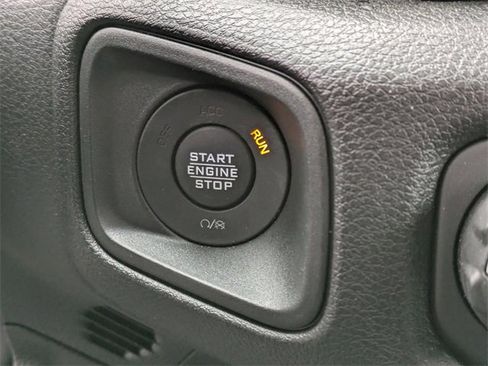 Used 2024 Jeep Wrangler Willys image 22