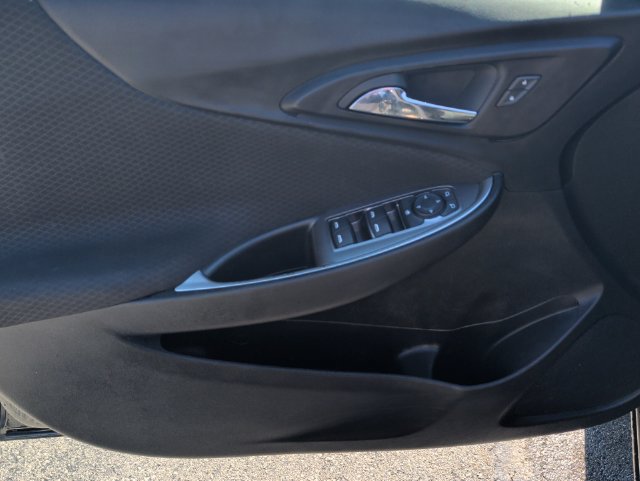 Used 2023 Chevrolet Malibu LT FWD image 30