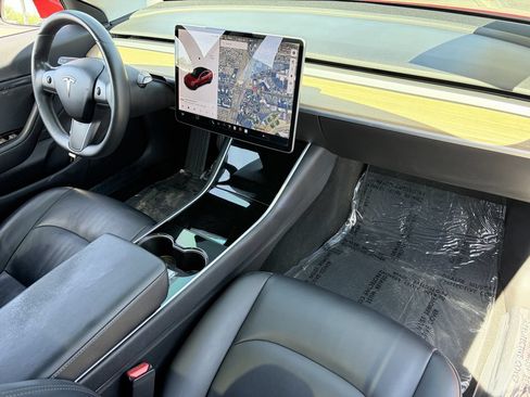 Used 2018 Tesla Model 3 Long Range RWD image 12