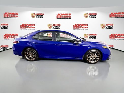 Certified 2023 Toyota Camry SE image 17