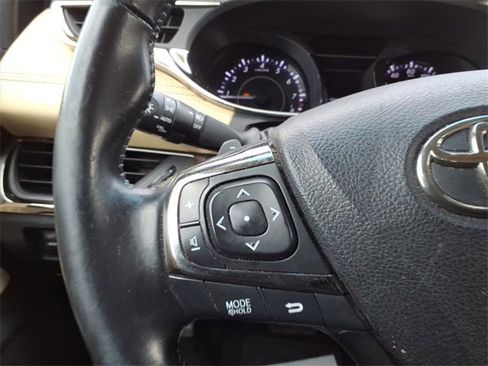 Used 2013 Toyota Avalon Limited image 17