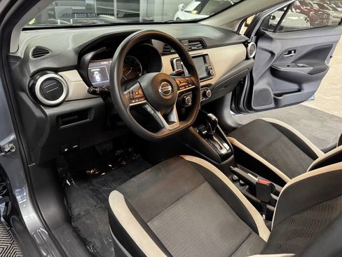 Used 2021 Nissan Versa SV image 34