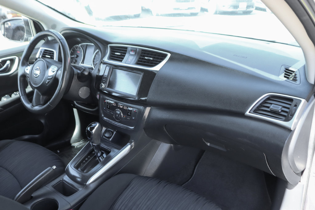 Used 2019 Nissan Sentra SV FWD image 33