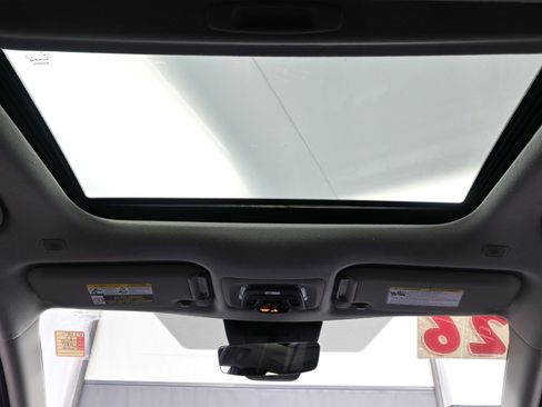 Used 2026 Toyota Corolla Cross XLE w/ Convenience Package image 17