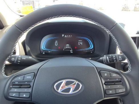 New 2026 Hyundai Venue SEL FWD image 22