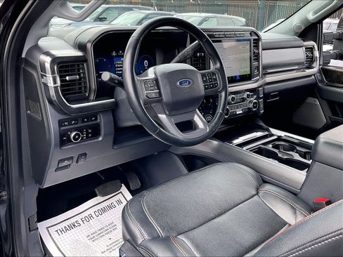 Used 2023 Ford F250 Lariat w/ Lariat Ultimate Package AWD/4WD image 17