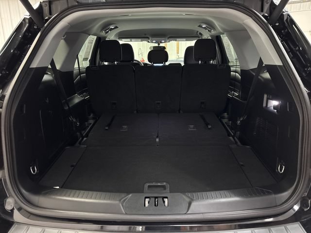 Used 2023 Ford Explorer XLT RWD image 20