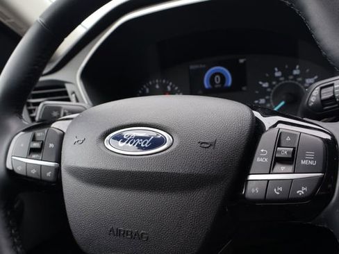 Used 2022 Ford Escape SE w/ Convenience Package AWD/4WD image 10