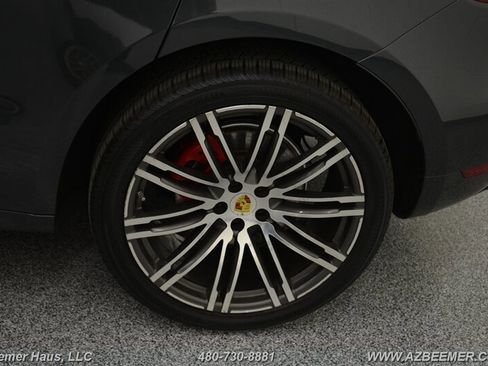 Used 2018 Porsche Macan GTS image 45