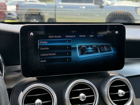 Used 2022 Mercedes-Benz GLC 300 image 20