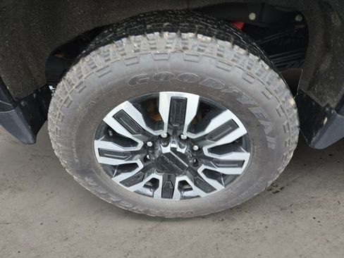 Used 2024 GMC Sierra 3500 Denali Ultimate image 8