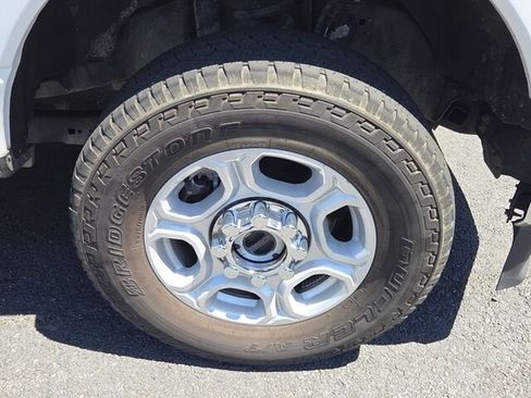 Used 2025 Ford F250 XLT w/ FX4 Off-Road Package AWD/4WD image 18