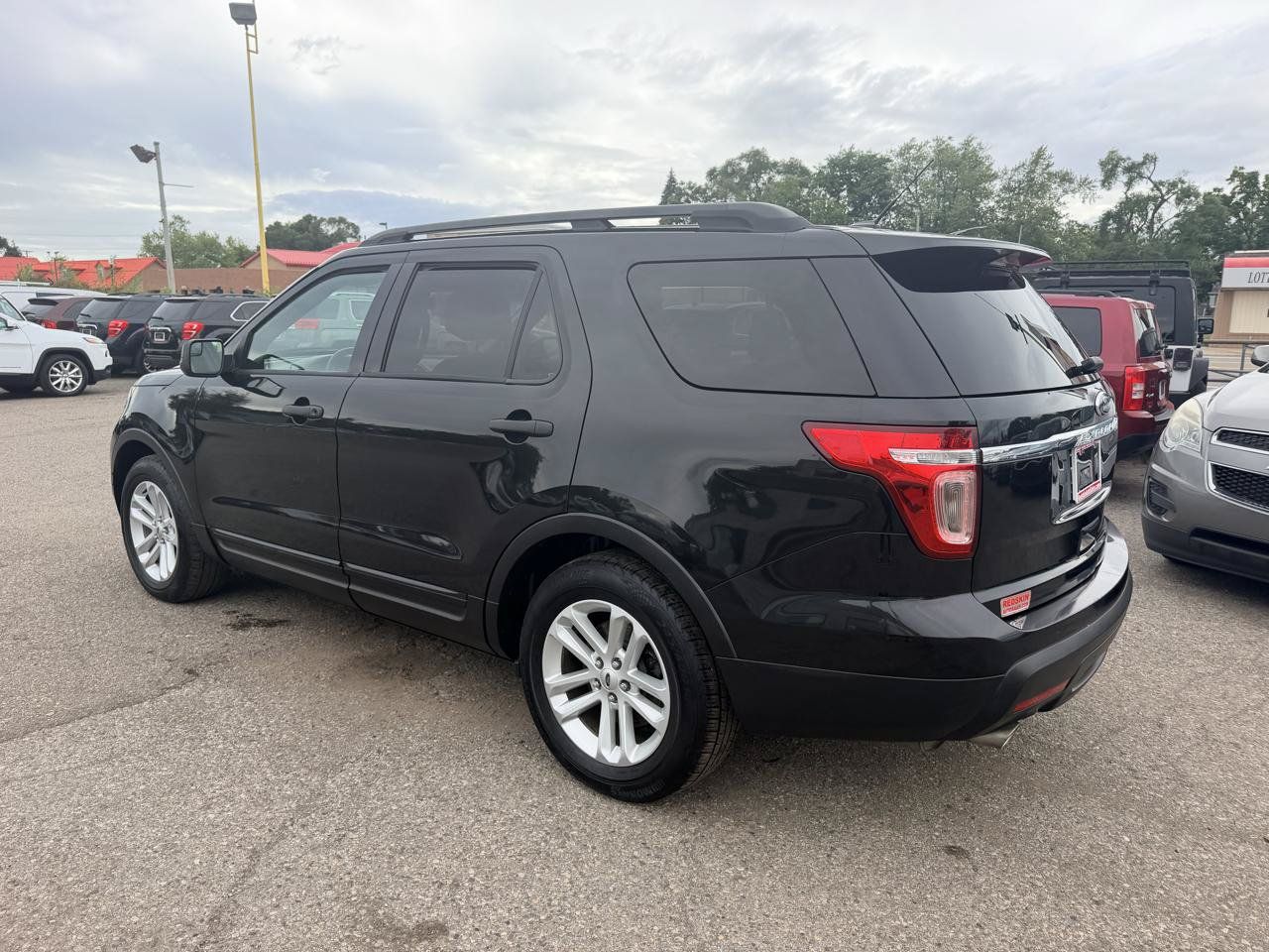 Used 2015 Ford Explorer FWD image 3