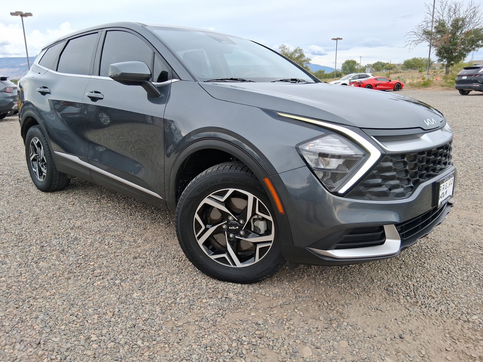 Used 2023 Kia Sportage LX AWD/4WD image 4