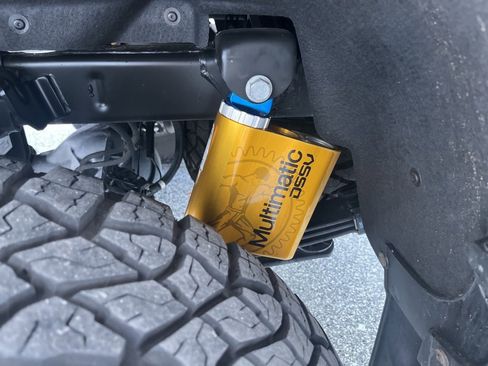 Used 2024 Chevrolet Colorado ZR2 w/ Technology Package image 11