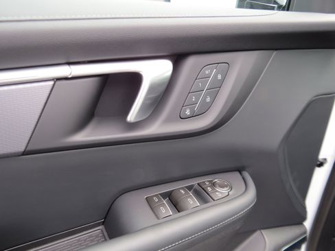 New 2026 Buick Enclave Sport Touring w/ Power Package image 20