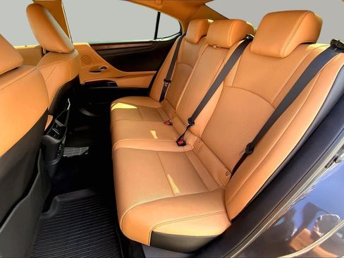Used 2025 Lexus ES 350 w/ Premium Package FWD image 20