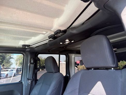 Used 2020 Jeep Wrangler Unlimited Sport S AWD/4WD image 10