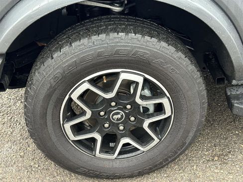Used 2024 Ford Bronco Outer Banks image 10