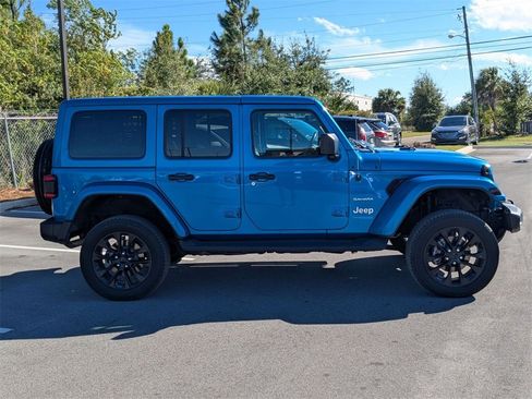 Used 2021 Jeep Wrangler Unlimited Sahara w/ Cold Weather Group image 4