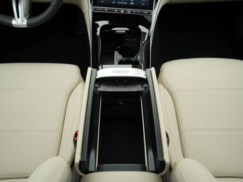 New 2026 Mercedes-Benz C 300 4MATIC Sedan image 29