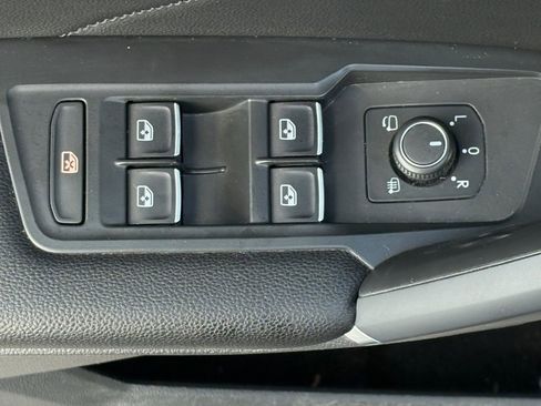 Used 2020 Volkswagen Tiguan SEL Premium R-Line w/ 3rd Row Seat Package image 15