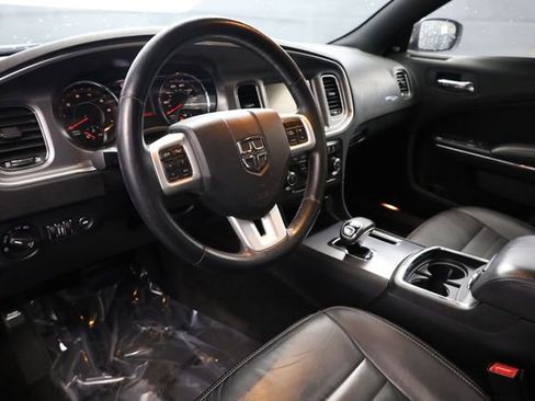 Used 2014 Dodge Charger SXT Plus image 9
