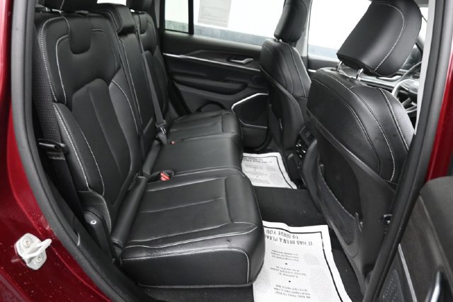 Used 2023 Jeep Grand Cherokee 4WD 4xe image 8